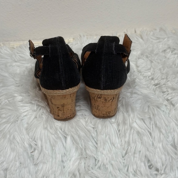 Jessica Simpson Girls Sandals - Picture 6 of 9